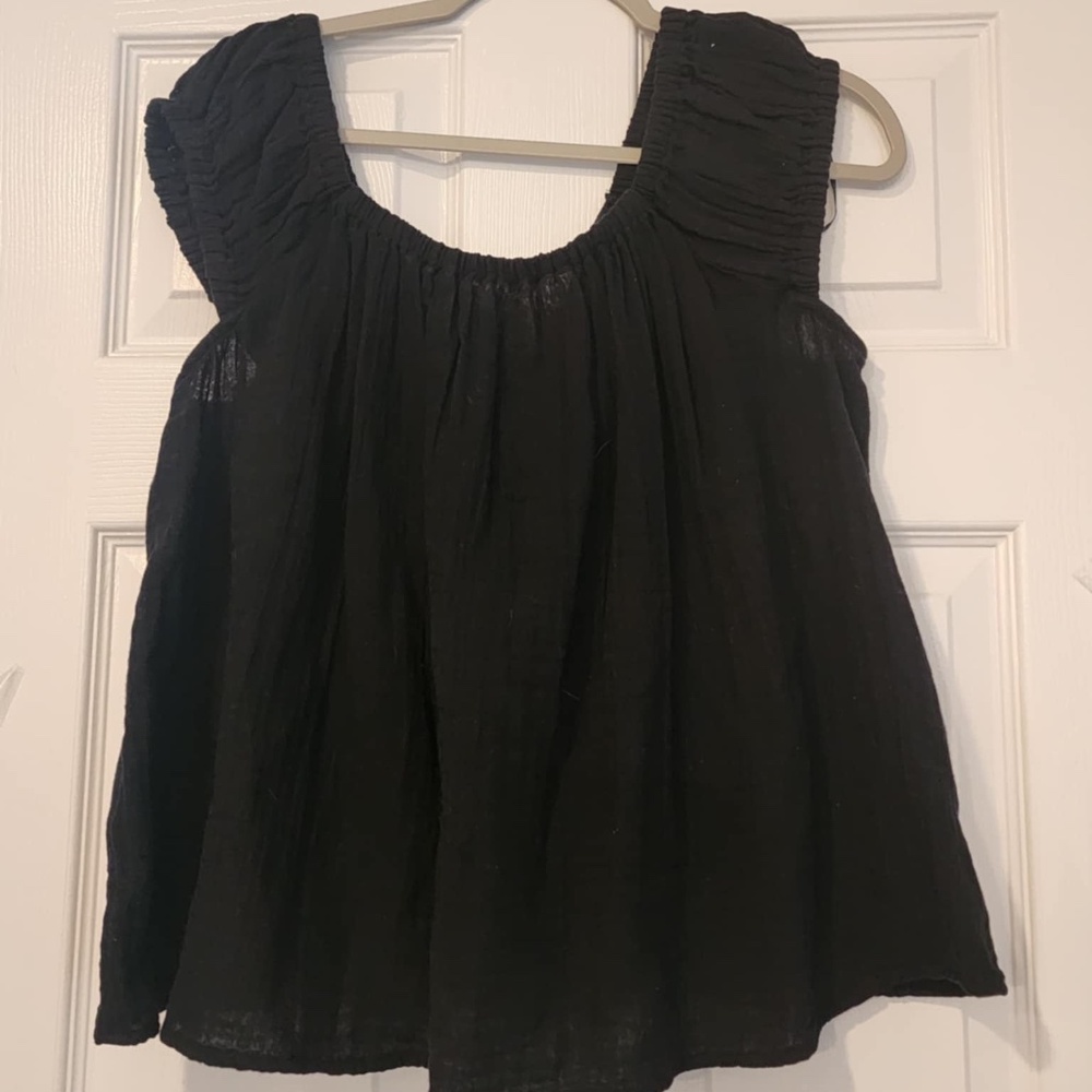 Pretty Top with bow tie back